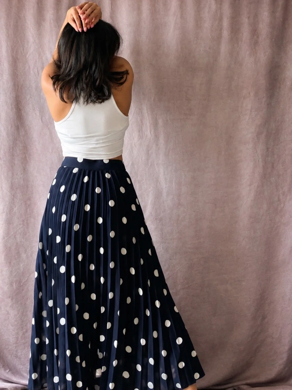 Forever 21 Navy and White Polka Dot Pleated Skirt